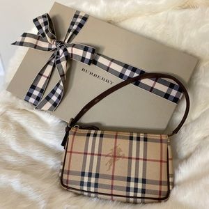 💯 Authentic Burberry Mini Shoulder Bag